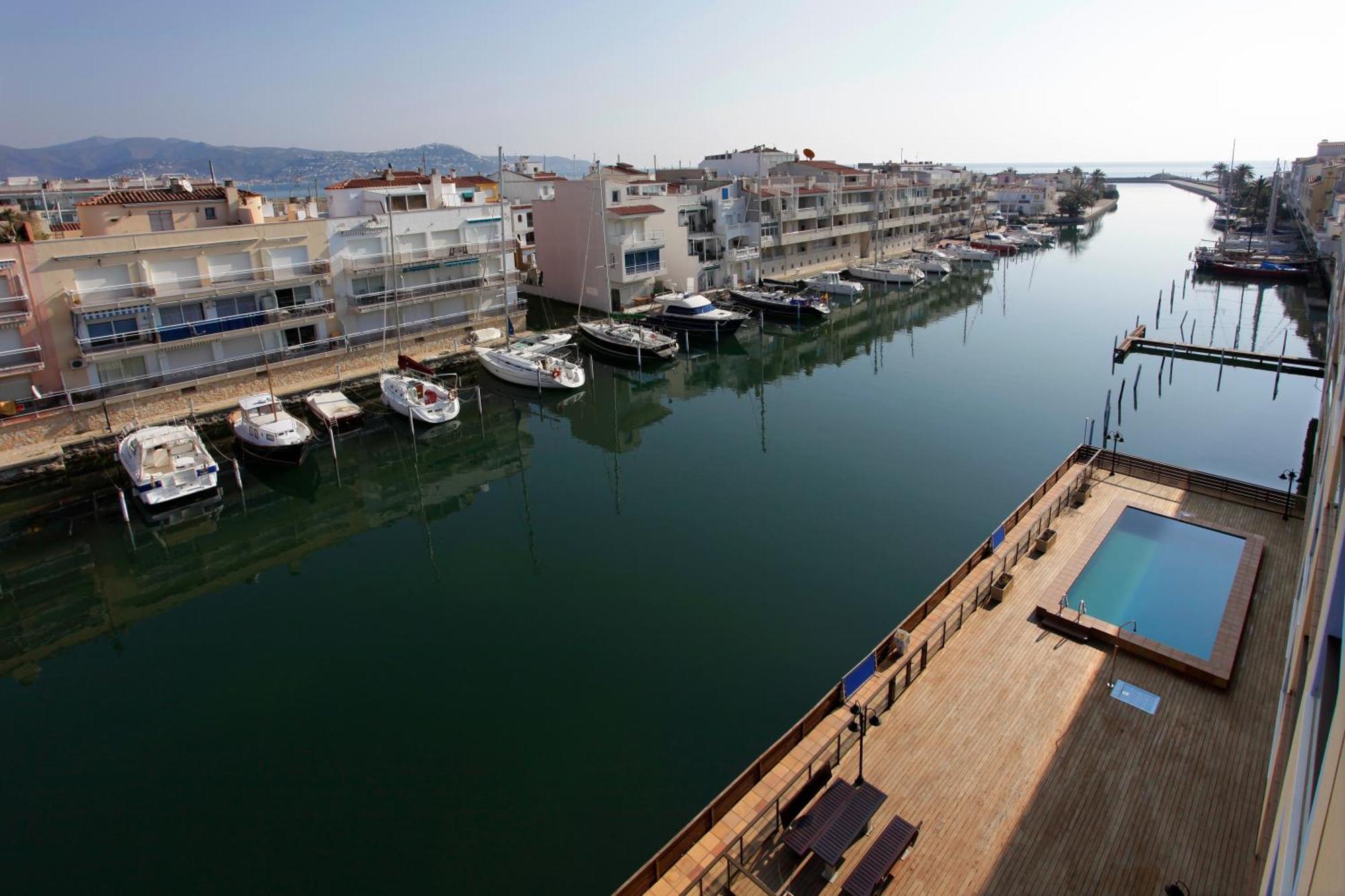 Pierre & Vacances Empuriabrava Marina מראה חיצוני תמונה