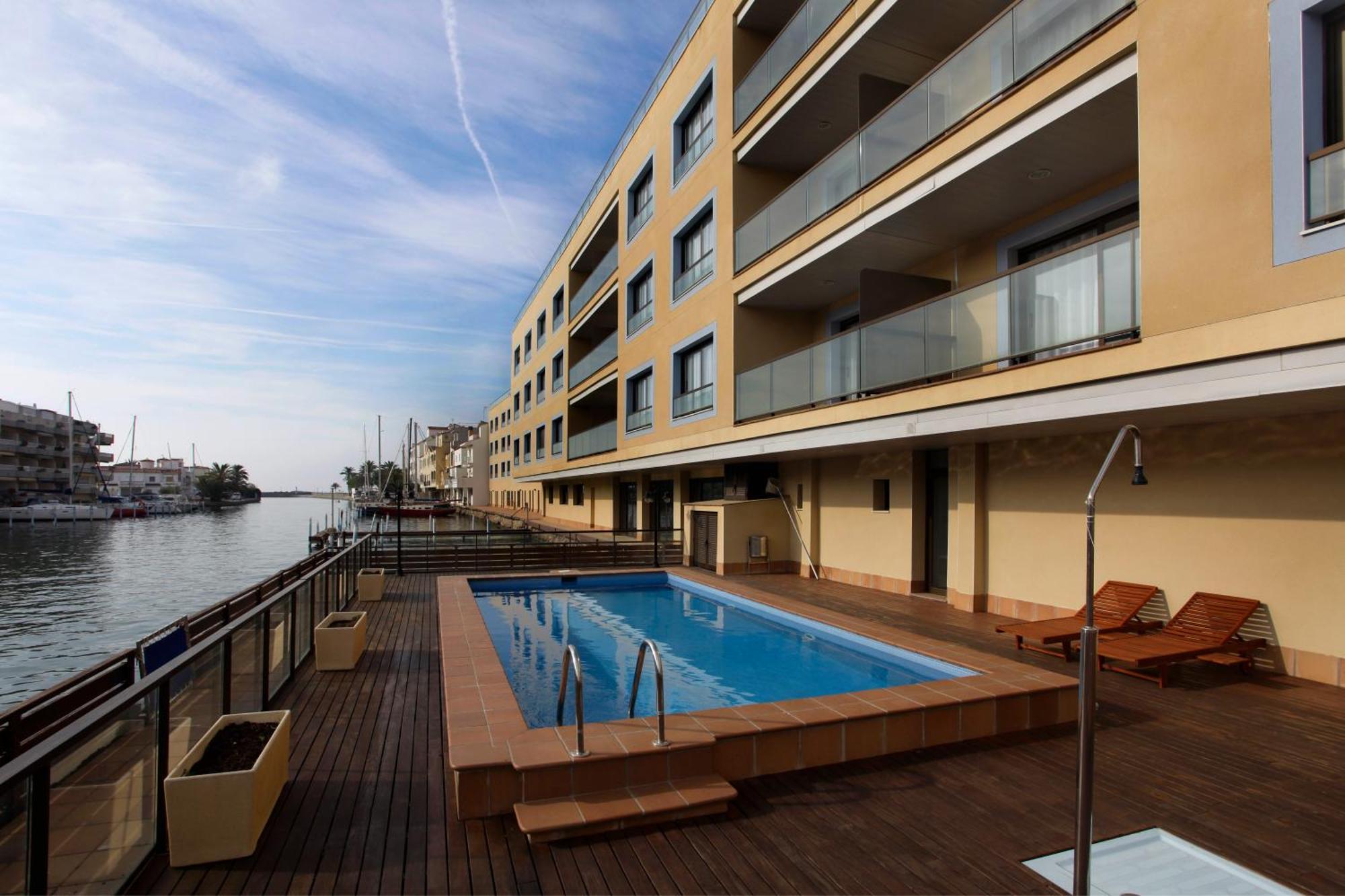 Pierre & Vacances Empuriabrava Marina מראה חיצוני תמונה