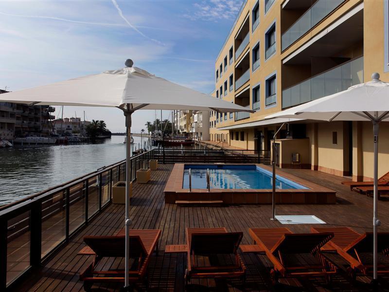 Pierre & Vacances Empuriabrava Marina מראה חיצוני תמונה
