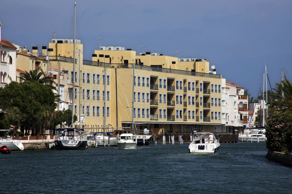 Pierre & Vacances Empuriabrava Marina מראה חיצוני תמונה